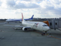 ANA VS JAL